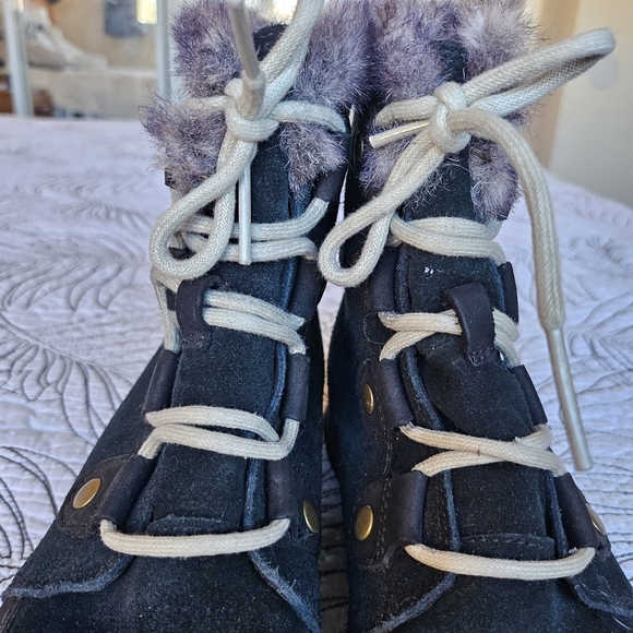 VGUC Sorel Explorer Joan Winter Boots Black Suede Faux Fur Waterproof Women 6 - Picture 9 of 16